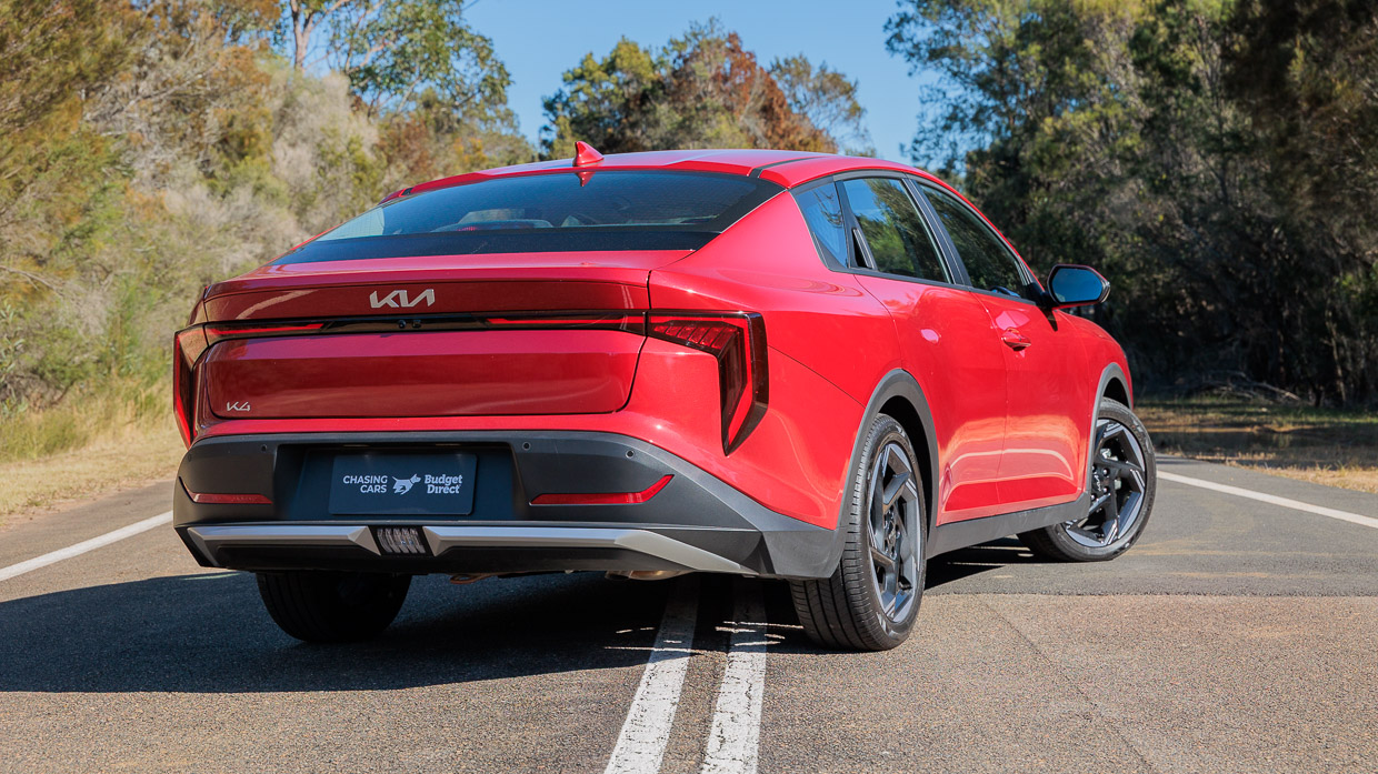 بررسی کیا K4  اسپورت