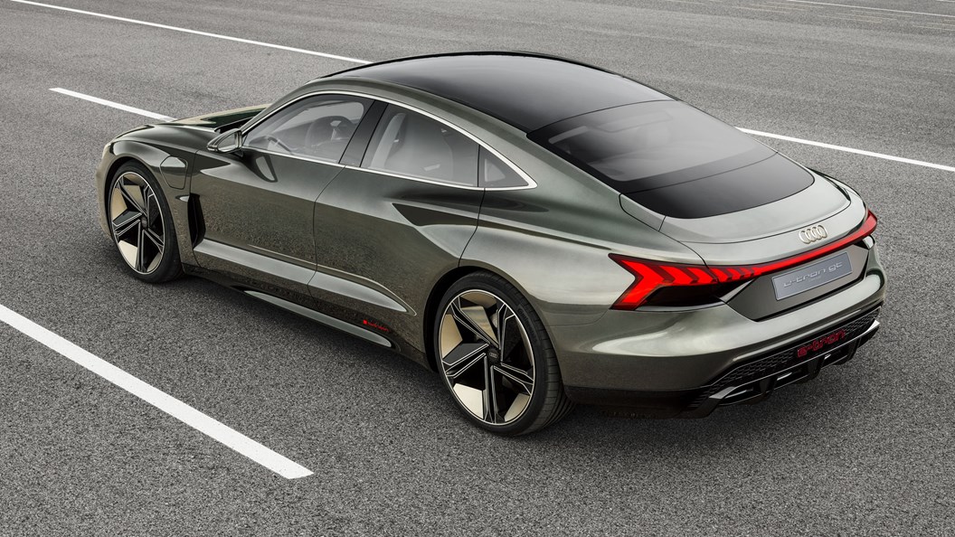 خودروی e tron GT